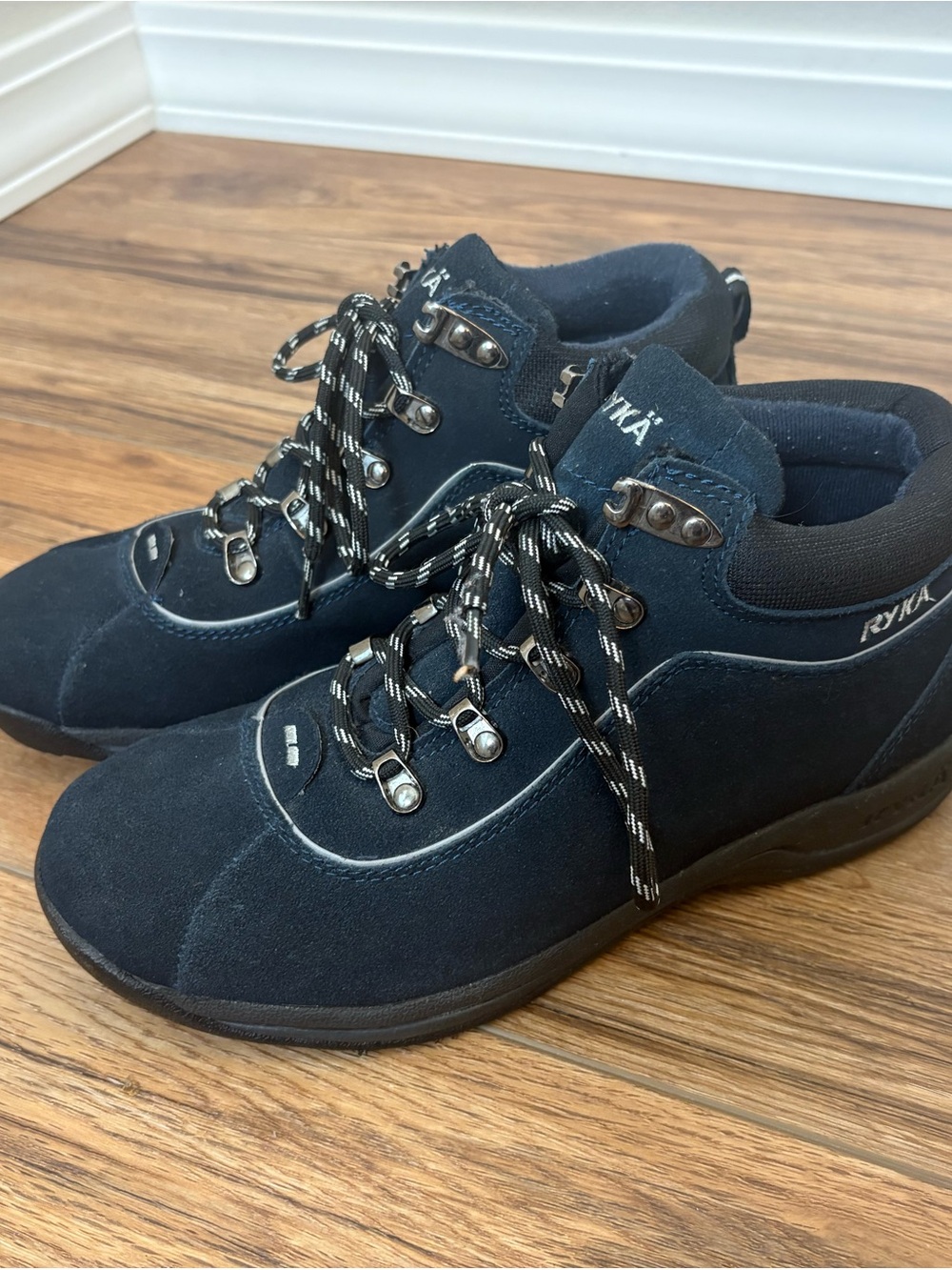 RYKA Terrain Hiking Boot Navy Blue Suede Leather Ankle Boot Womens Sz 9 MINT
